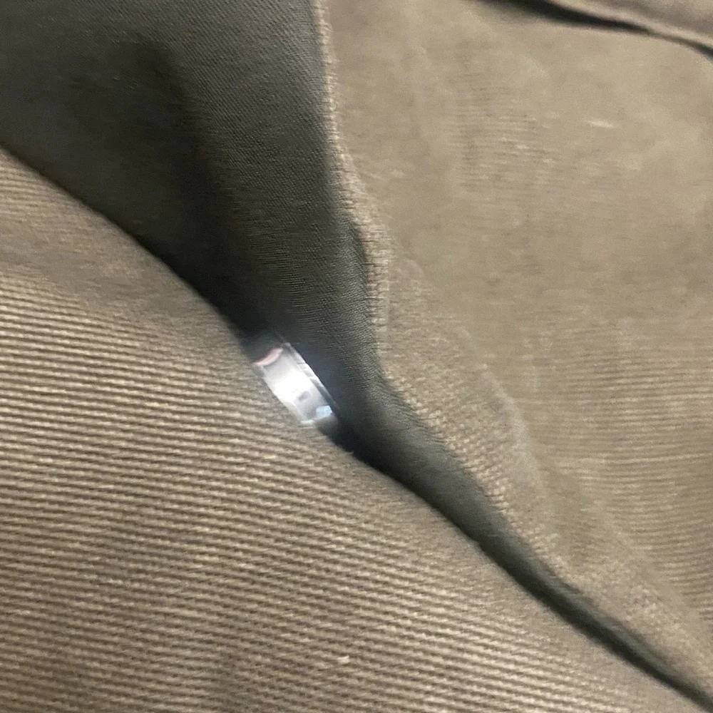 Calvin Klein Men’s Army Green Messenger Bag - Picture 14 of 14